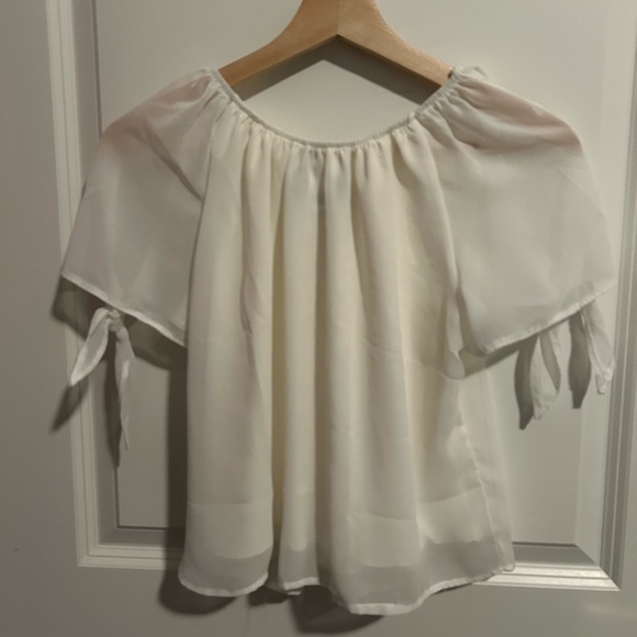 UN DEUX TROIS Girls White Blouse - Picture 6 of 6
